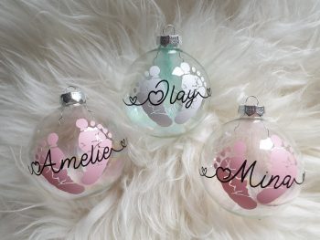 Personalisierte Christbaumkugel Glas 8cm Babyfüße